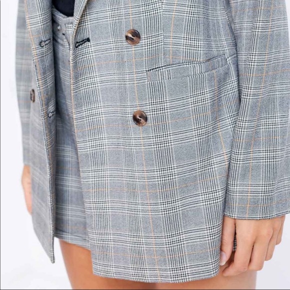 New Gray Plaid Women's Blazer - Picture 7 of 12